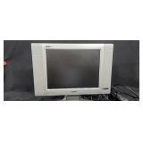 Magnaxox Moniter Model # 15MF605T/17