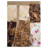 Ladies Pants &Capris