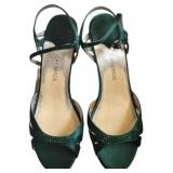 Kelly Green Formal Caparros Size 7.5