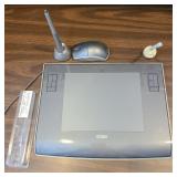 Wacom Intuos 3 Graphics Tablet w/Pens & Mouse