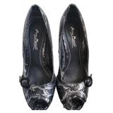 Anne Michelle Peep Toe Pumps Size 7
