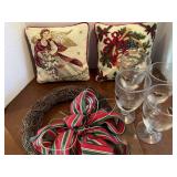 Christmas Wreath + Glasses (4) + Pillows (2)