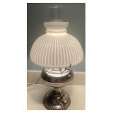 Vintage Plume & Antwood Table Lamp 20in