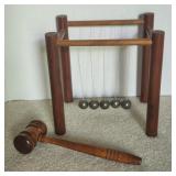 Gavel and Newtons Cradle