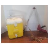 1 Gallon Igloo, Foldable Grabber, Gold Butterfly