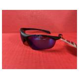 New, Foster Grant Black Frame Scrimmage Sunglasses