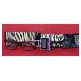 (2) Pairs of Reading Glasses +3.00