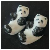 (2) Small Japanese Panda Figurenes
