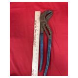 Heavy Duty Groove Joint Pliers