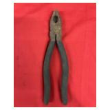 Wire Cutters 8 in Black