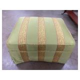 Ottoman 24"×20"×13"