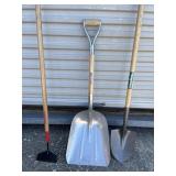 (2) Shovels - Digging, Lg Transfer (1) Aggie