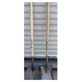 (2) Shovels - Digging / Transfer