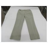 Gloria Vanderbilt Women