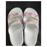 Crocs Classic Tiedye W/Size 10 M/Size 8 ( New )