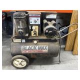 Black Max 2 1/2 HP 40 PSI, Air Compressor
