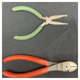 Wire Cutters Red / Needle-Nose Pliars Greeen