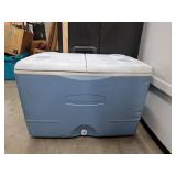 Rubbermaid Ice Chest with Wheels