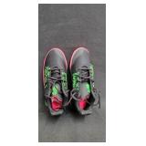 NIB Nike Kyrie Flytrap II (GS) Sz 4.5Y