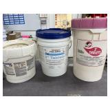 Plastic Buckets Assorted Sizes (3) with Lids