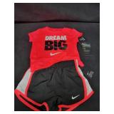 NWT Girls Nike 2pc Outfit