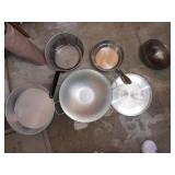 Assorted Cookware