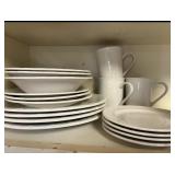 Versailles Extra (4) Plates, Saucers (3) Sm