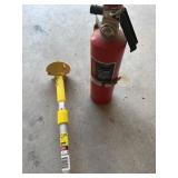 Long arm pole + Fire Extinguisher
