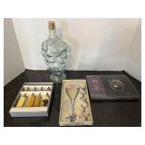 Wine Accessories + Decanter