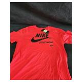NWT Mens Nike T-Shirt