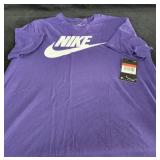 NWT Nike T-Shirt