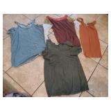 (4) Womens Tops Sz S