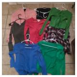 (8) Womens Long Sleeved Tops