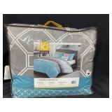 Twin/TXL Comforter Bedding Set