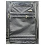 Skyline Suitcase 28.5in
