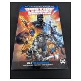 2017 DC Comics VOL.1 The Extremists