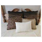 (5) Decorative Throw Pillows