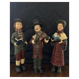 VGT Christmas Carol Singers Figurines