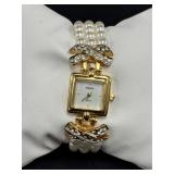 Vintage Gruen Faux Pearl Ladies Gold Tone Watch