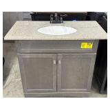 SS Drayden 24.5-in Heirloom Bathroom Vanity