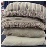 (4) Decorative Pillows