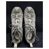 Ladies Merrell Hiking Shoes Sz 9