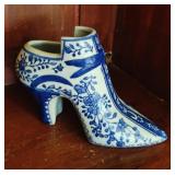 Ceramic Shoe 5"