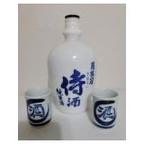 8in tall Jug & Glasses