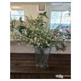 Large Glass Vase w/Arrangement