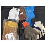 (12) Pairs of Mixed Assorted Gloves