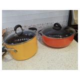 (2) Nonstick Pots Orange & Yellow (2) Nonstick Pots Orange & Yellow