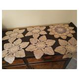 (6) Floral Doilies (6) Floral Doilies