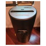 Officemax  Shredder. 27" Officemax  Shredder. 27"
