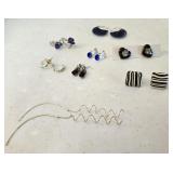 (8) Prs Earrings (8) Prs Earrings
